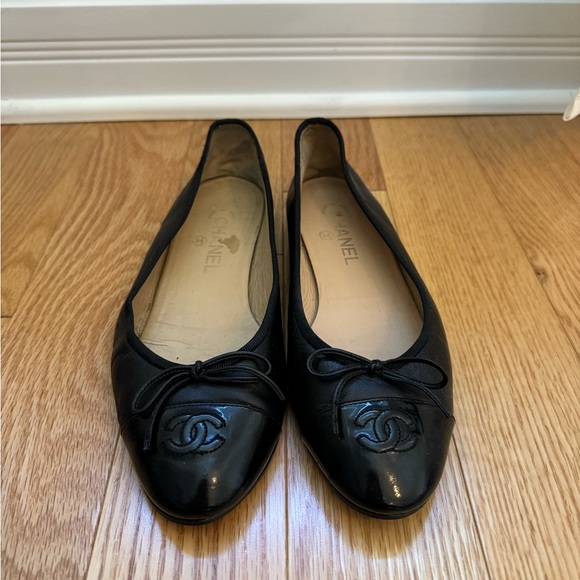 Authentic Chanel Ballet Flats-just refinished bottoms! - Picture 6 of 8